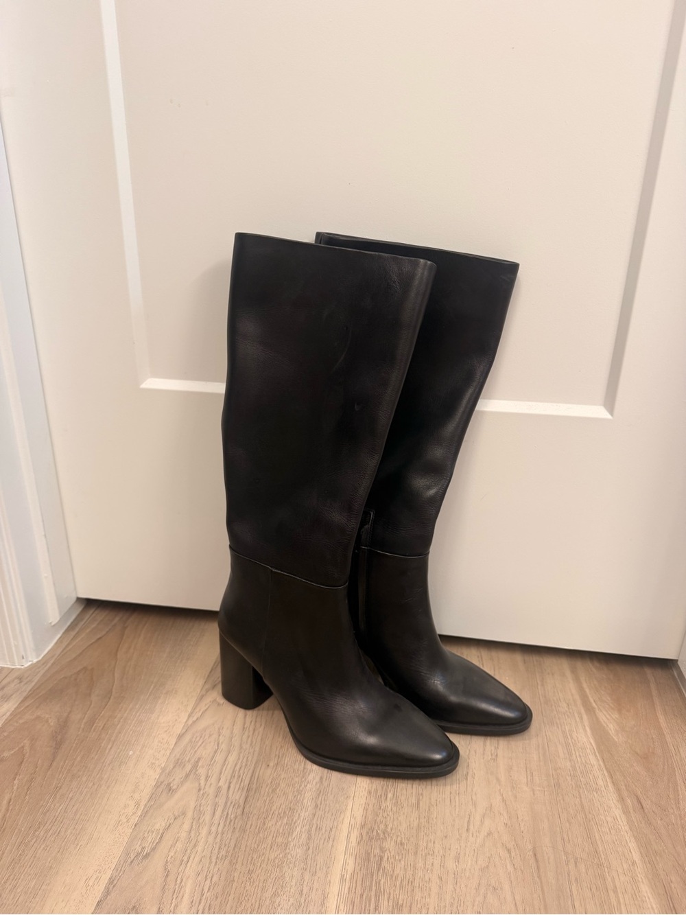 Zara Black Knee-High Block Heel Leather Boots
